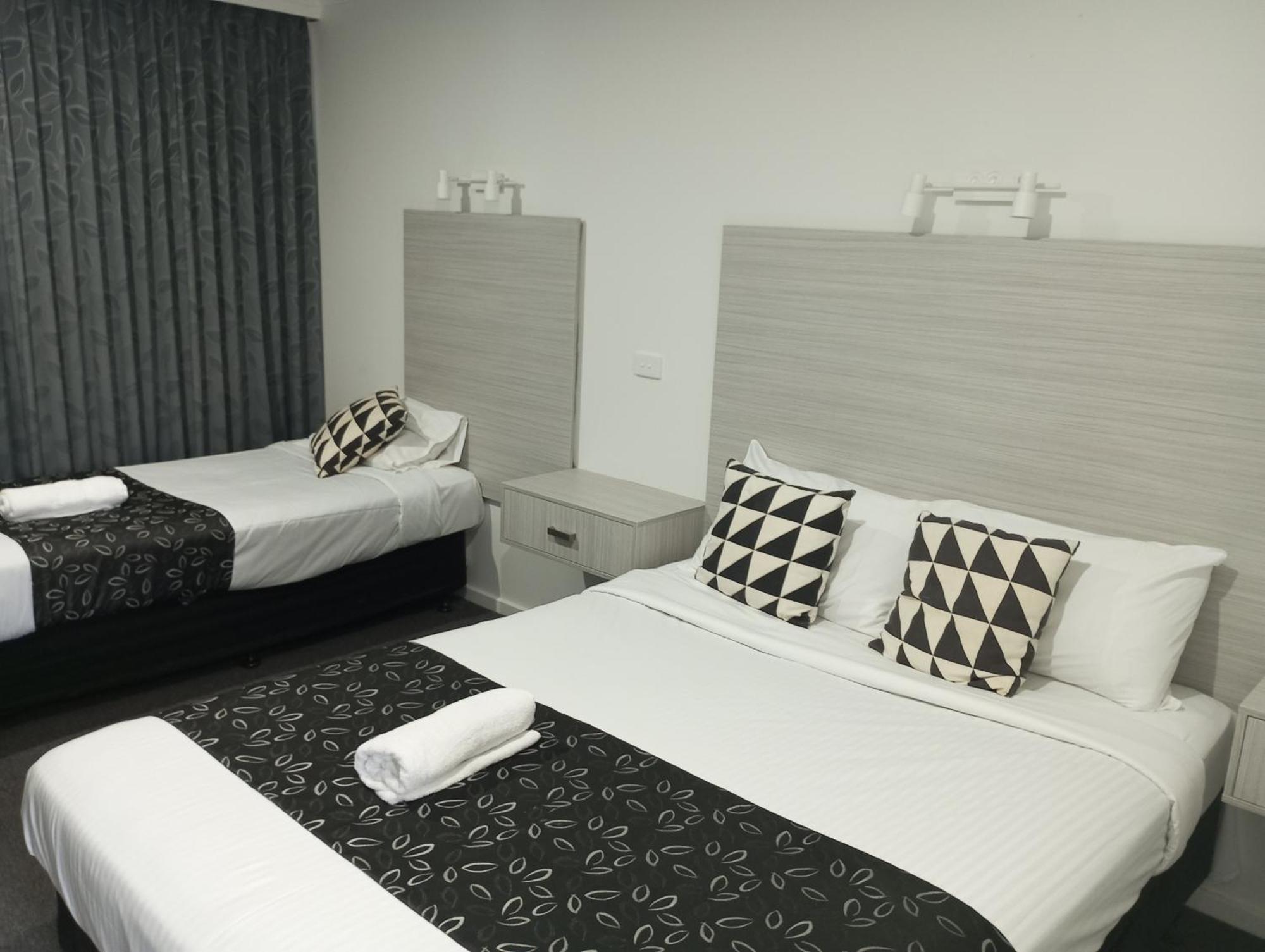 Big Valley Lakeside Paradise Motor Inn Shepparton Exteriér fotografie