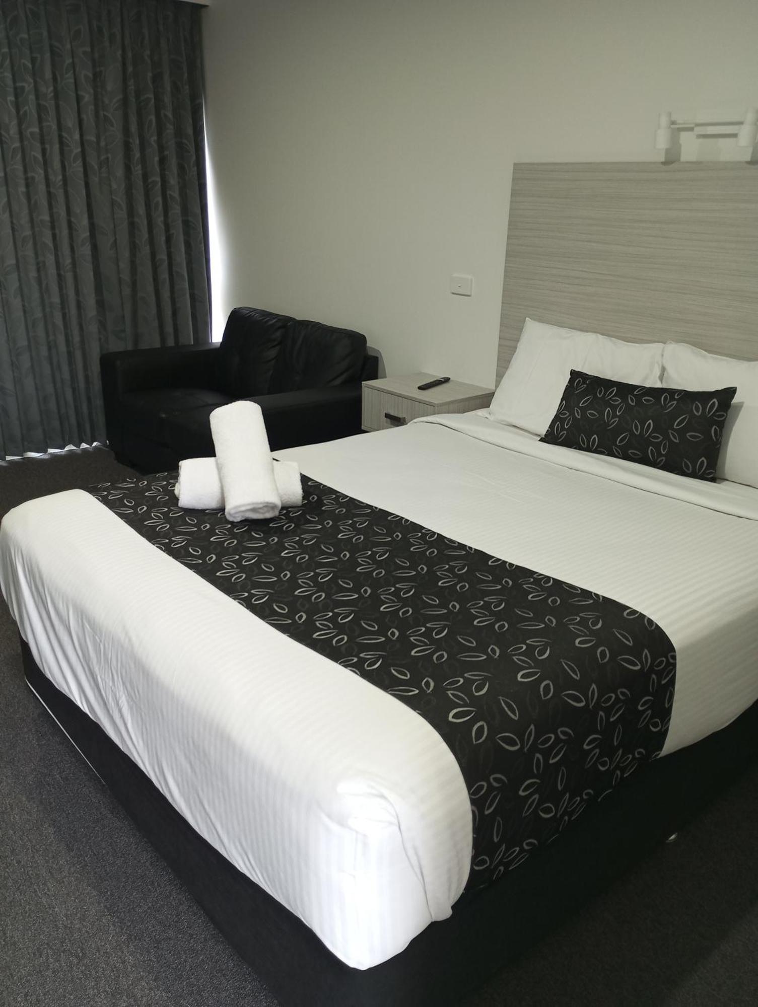 Big Valley Lakeside Paradise Motor Inn Shepparton Exteriér fotografie