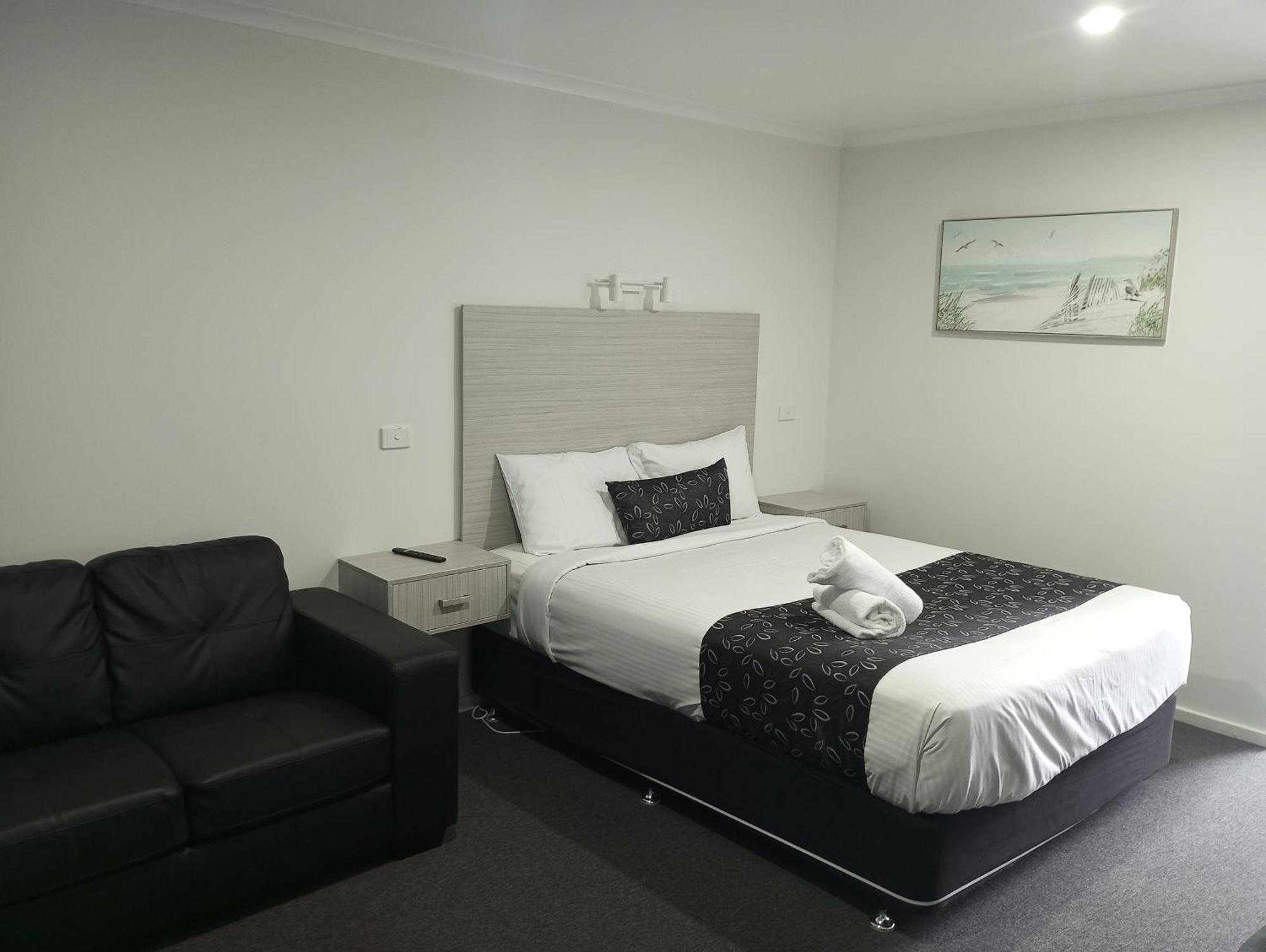 Big Valley Lakeside Paradise Motor Inn Shepparton Exteriér fotografie